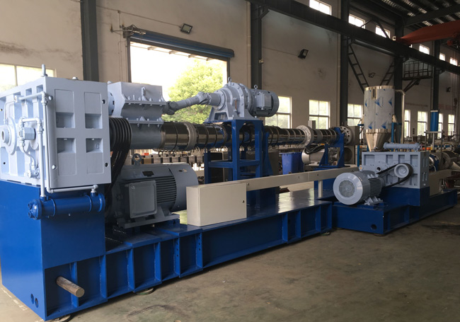 plastic-recycling-extruder.jpg