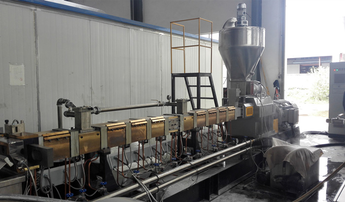 twin-screw-extruder