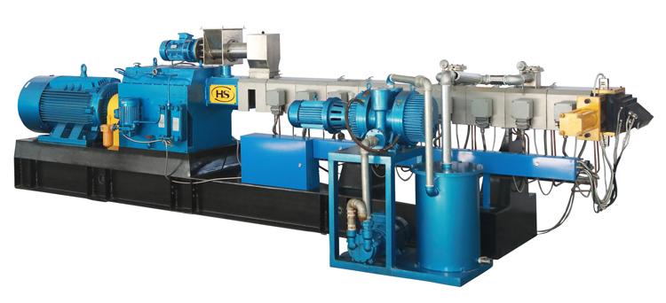 twin-screw-extruder-with-roots-pump